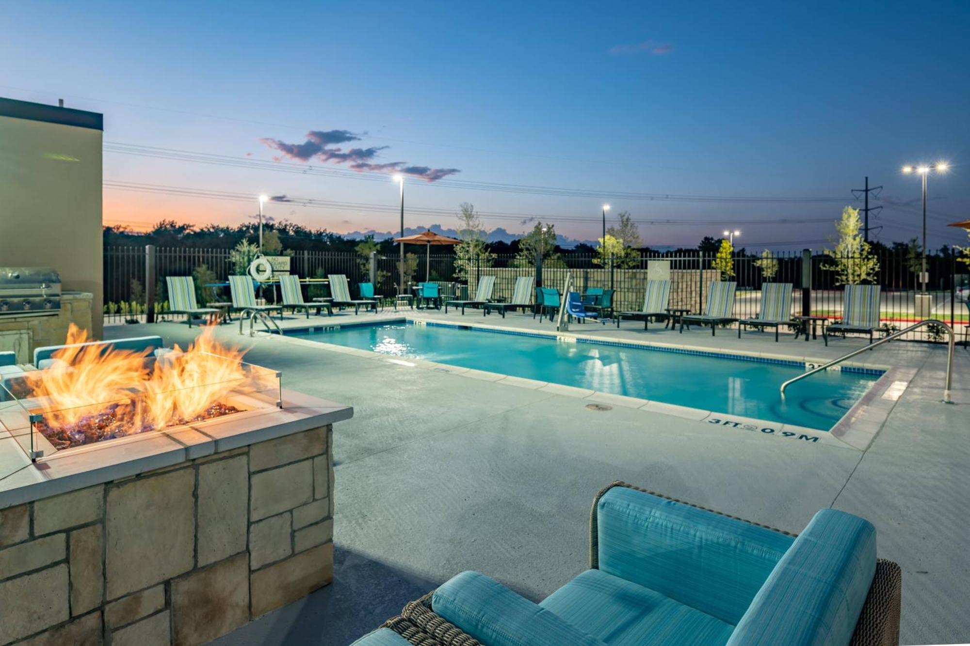 Springhill Suites By Marriott Dallas Мак-Кинни Экстерьер фото